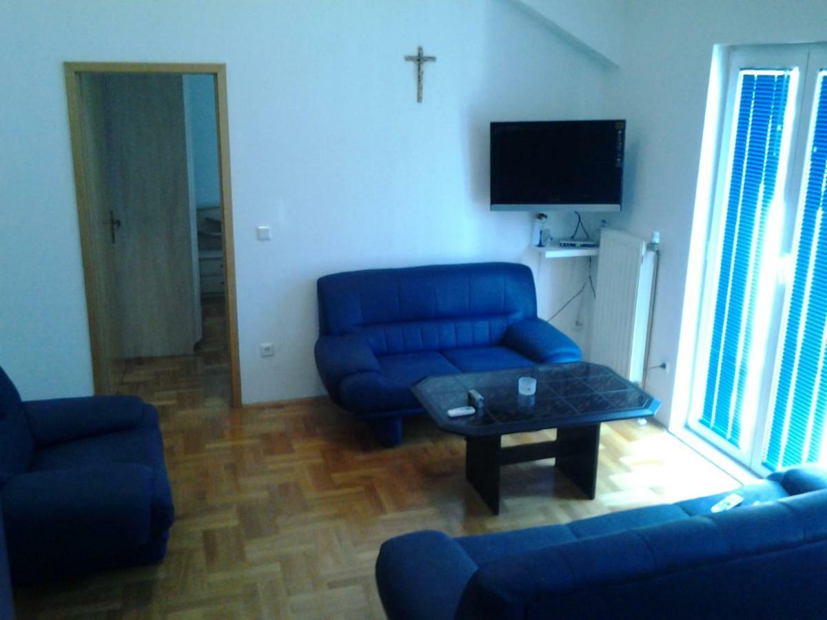 Apartmani "Radi" Baška Voda المظهر الخارجي الصورة